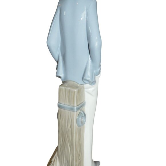 Vintage Lladro Sea Captain Sailor Figurine #4621 Retired 1993 With Pipe REPAIRED - Picture 5 of 7